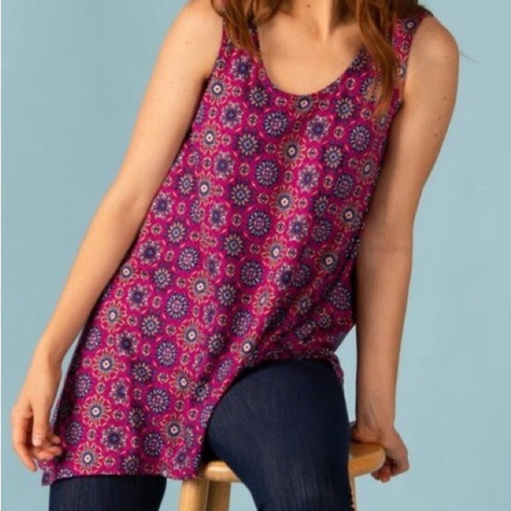 Agnes and Dora Magenta Patterned Asymmetrical Top XXL
